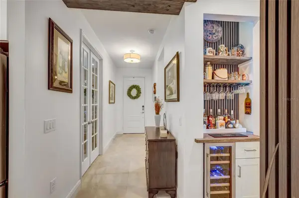10233 LAKE WALES CIR, Sarasota, FL 34241