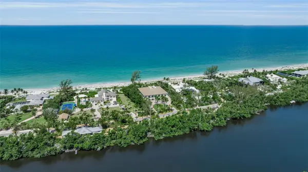 8132 SANDERLING RD, Sarasota, FL 34242