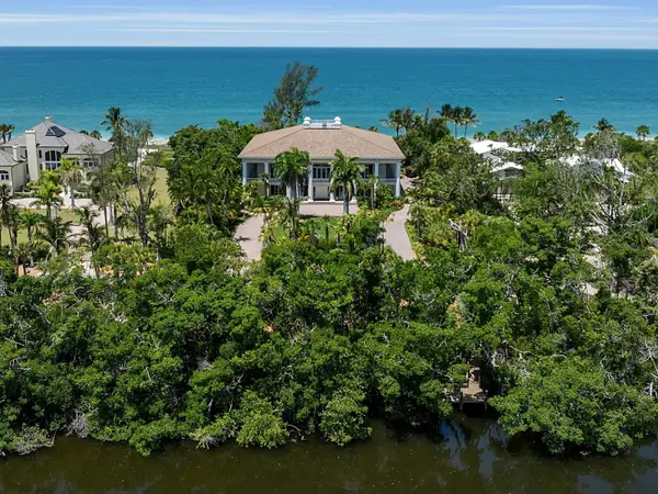 8132 SANDERLING RD, Sarasota, FL 34242