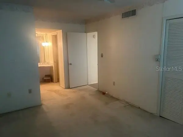 7461 W COUNTRY CLUB DR N #402, Sarasota, FL 34243