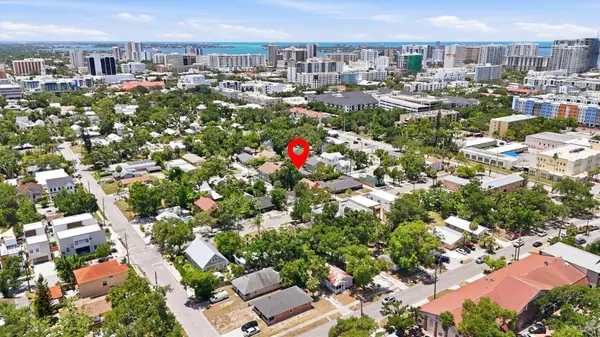 1649 8TH ST, Sarasota, FL 34236