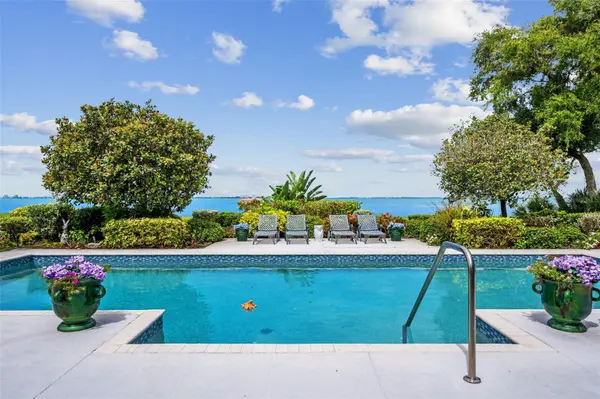 8152 LONGBAY BLVD, Sarasota, FL 34243