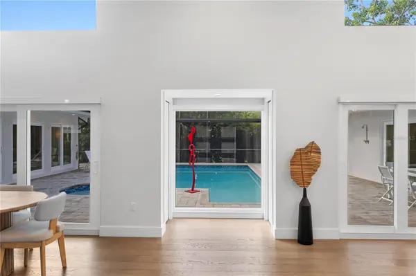 1428 PINE BAY DR, Sarasota, FL 34231