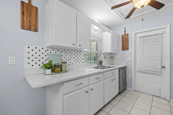 4305 CHINABERRY CIR, Bradenton, FL 34208