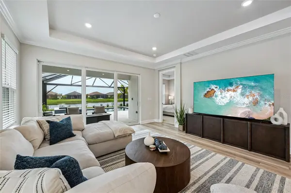3362 ALBA CIR, Bradenton, FL 34211