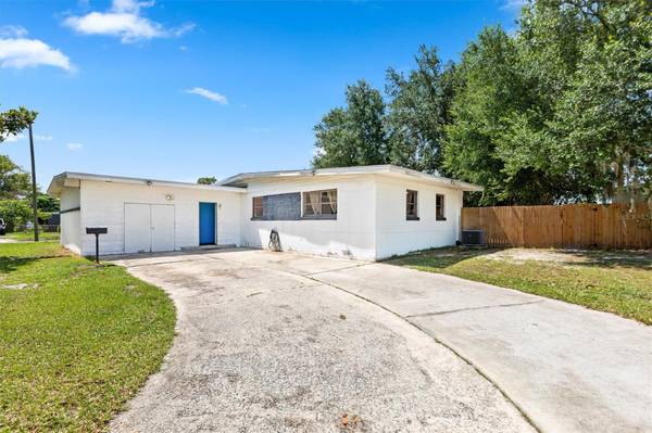 6301 MACKENZIE ST, Orlando, FL 32807