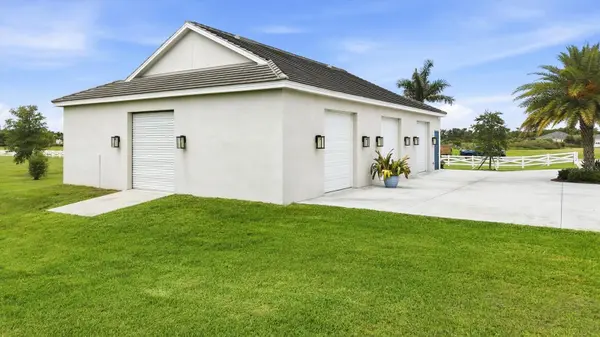 3467 COMPOUND CT, Sarasota, FL 34240