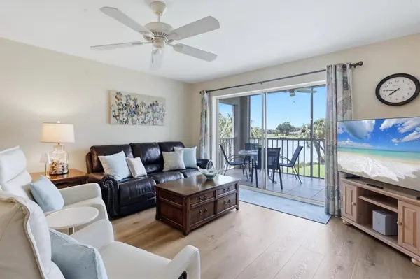 9320 CLUBSIDE CIR #2209, Sarasota, FL 34238