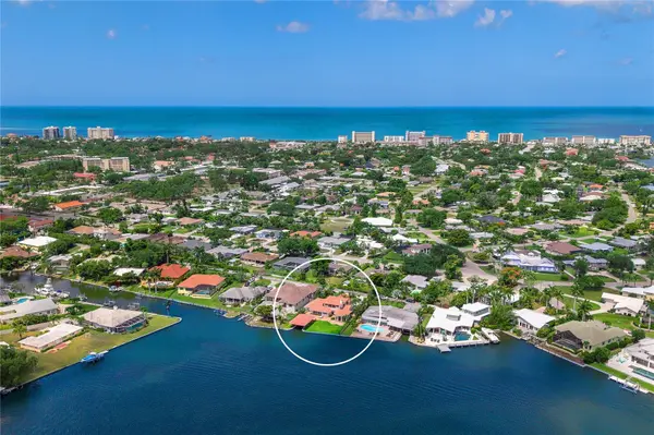 330 W BAY DR, Venice, FL 34285