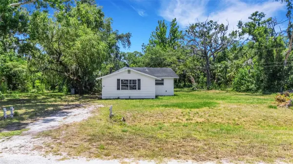 8010 BROWER DR, Bradenton, FL 34211