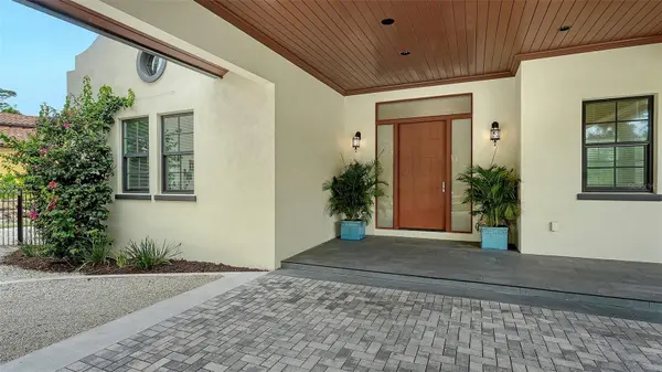 360 N POINT RD, Osprey, FL 34229