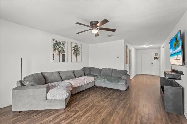 1731 CHATHAM GREEN CIR, Ruskin, FL 33570