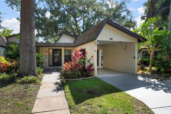 2227 CIRCLEWOOD DR #52, Sarasota, FL 34231