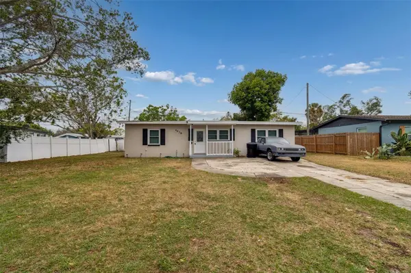 4479 PORPOISE DR SE, St Petersburg, FL 33705