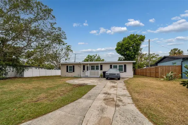 4479 PORPOISE DR SE, St Petersburg, FL 33705