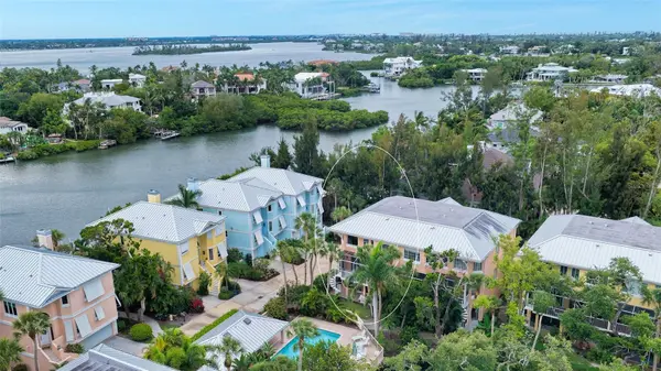 3942 HAMILTON CLUB CIR #13, Sarasota, FL 34242