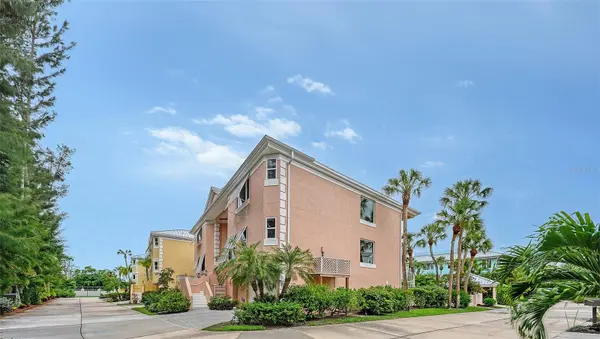3942 HAMILTON CLUB CIR #13, Sarasota, FL 34242