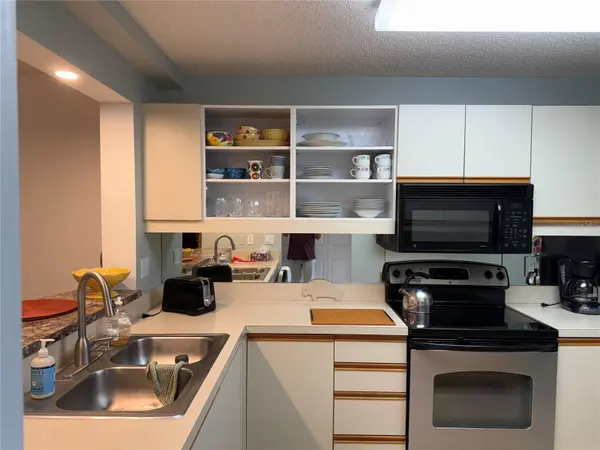 5555 ASHTON LAKE DR #5555, Sarasota, FL 34231