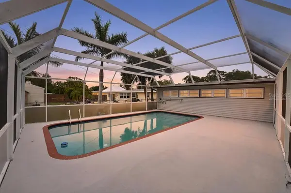 2505 WOOD ST, Sarasota, FL 34237