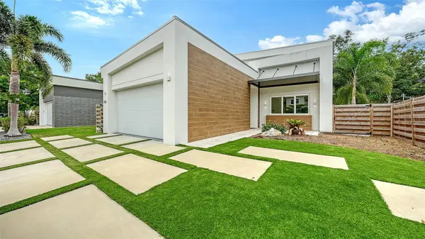2138 HAWTHORNE ST, Sarasota, FL 34239