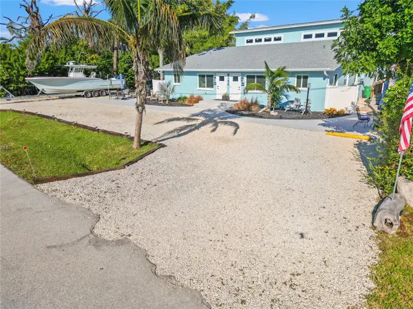 3155 WATERSIDE DR, Englewood, FL 34224