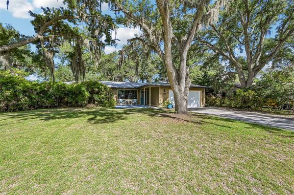 3304 SWAAN LN, Sarasota, FL 34235
