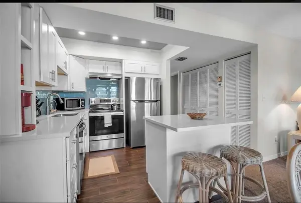 5420 SWIFT RD #38, Sarasota, FL 34231