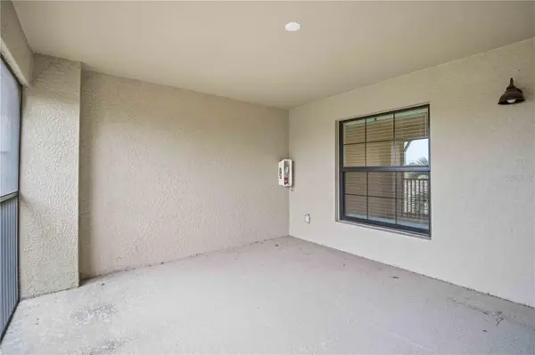 5695 PALMER CIR #203, Bradenton, FL 34211