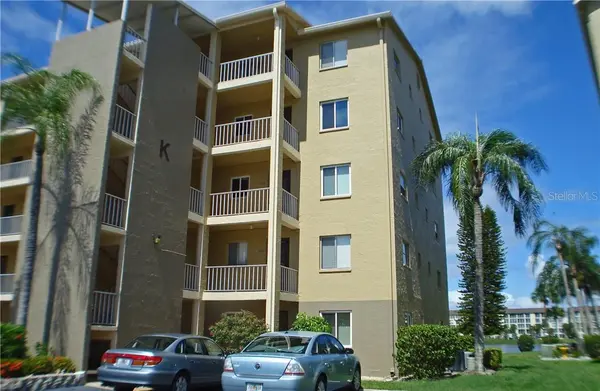 3668 LAKE BAYSHORE DR #K-325, Bradenton, FL 34205