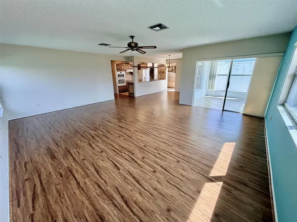 7302 9TH AVE W #7302, Bradenton, FL 34209