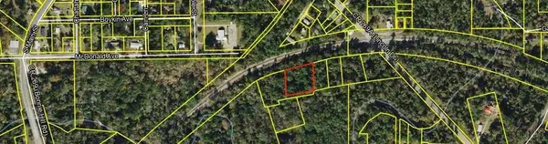 LINCOLN DR, Chattahoochee, FL 32324