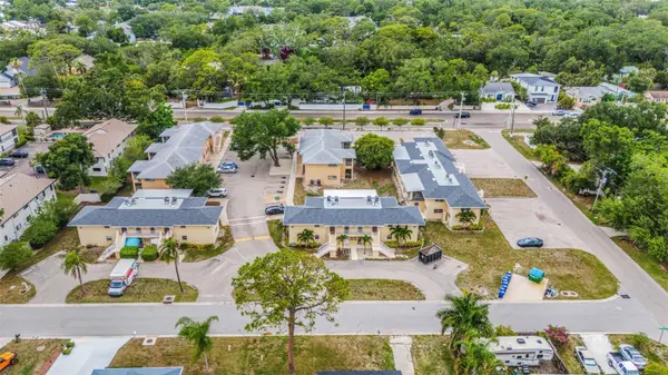 2826 W RAINBOW CIR #2818, Sarasota, FL 34231