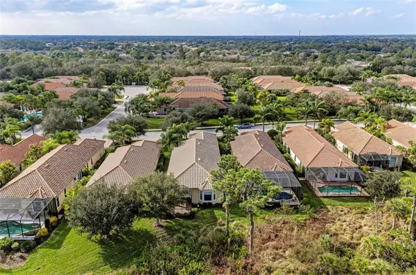 7361 WEXFORD CT, Lakewood Ranch, FL 34202