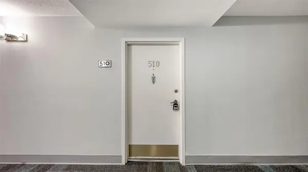 5855 MIDNIGHT PASS RD #510, Sarasota, FL 34242