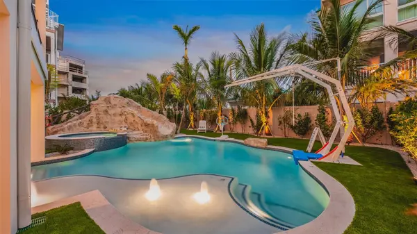 1142 WINDSONG LN #A, Sarasota, FL 34242