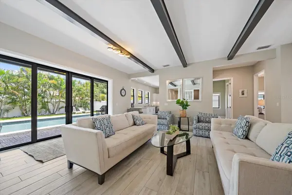 1905 TULIP DR, Sarasota, FL 34239