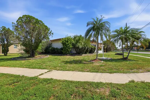 4751 S BISCAYNE DR, North Port, FL 34287