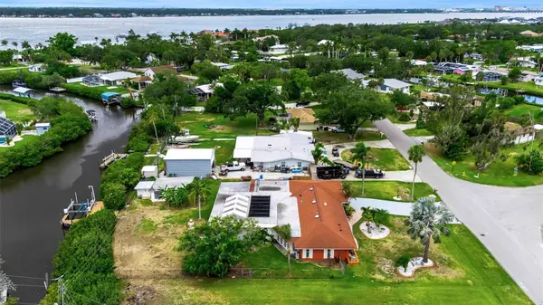 332 SHORE DR, Ellenton, FL 34222