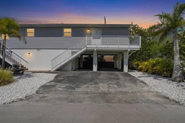 3303 6TH AVE #B, Holmes Beach, FL 34217