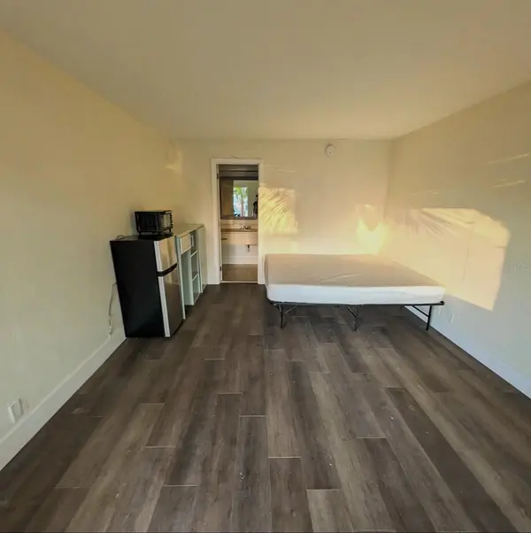 7150 N TAMIAMI TRL #S503, Sarasota, FL 34243