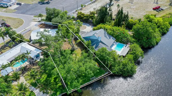 2103 LUSITANIA DR, Sarasota, FL 34231