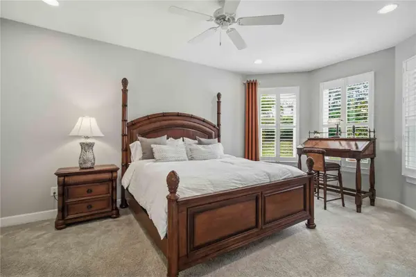 10437 HIGHLAND PARK PL, Palmetto, FL 34221