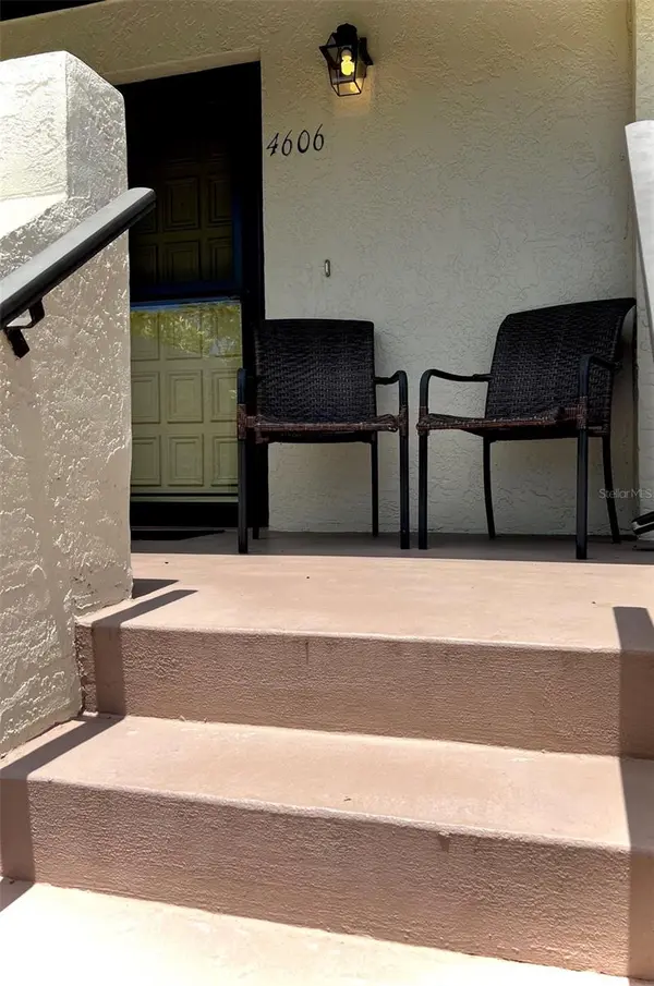 4606 WEYBRIDGE #26, Sarasota, FL 34235