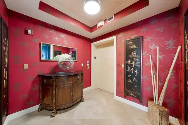 136 GOLDEN GATE PT #602, Sarasota, FL 34236
