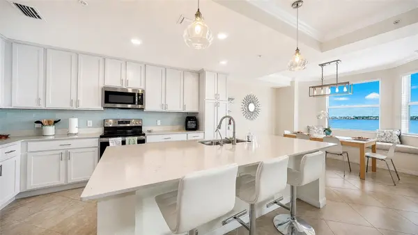 1020 TIDEWATER SHORES LOOP #207, Bradenton, FL 34208