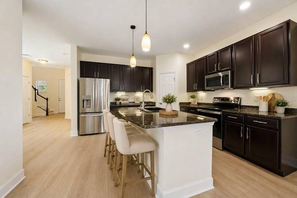 8418 NANDINA DR, Sarasota, FL 34240
