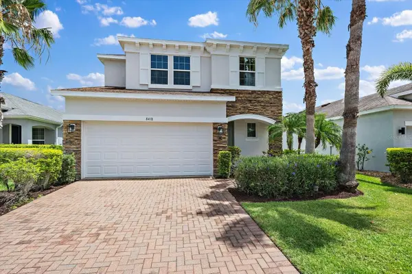 8418 NANDINA DR, Sarasota, FL 34240