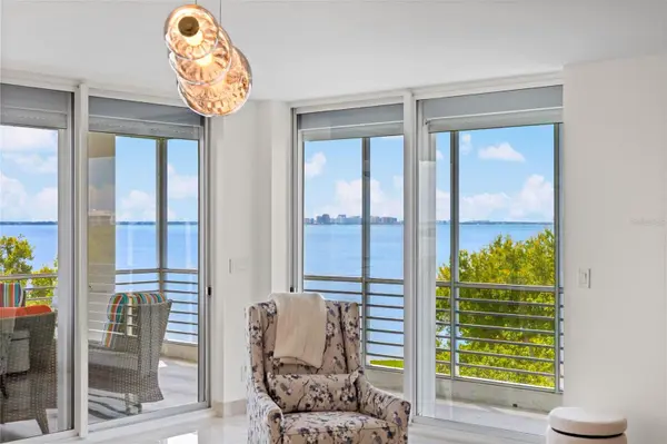 2450 HARBOURSIDE DR #244, Longboat Key, FL 34228