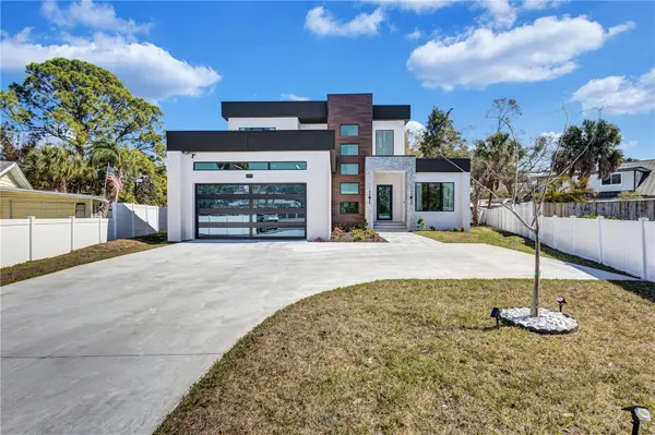 275 LIME CIR, Sarasota, FL 34237