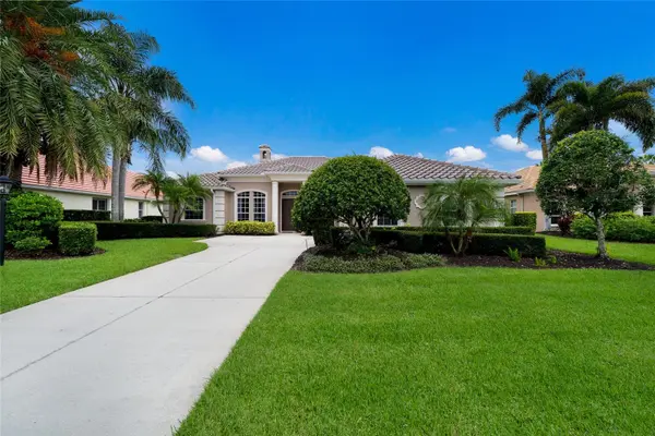 7058 TWIN HILLS TER, Lakewood Ranch, FL 34202